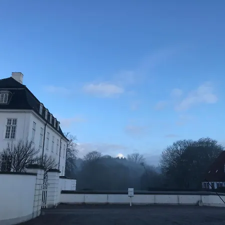 Lehnshøj Bed & Breakfast